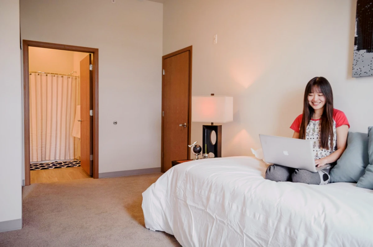 2 Bed 2 Bath for 3 people