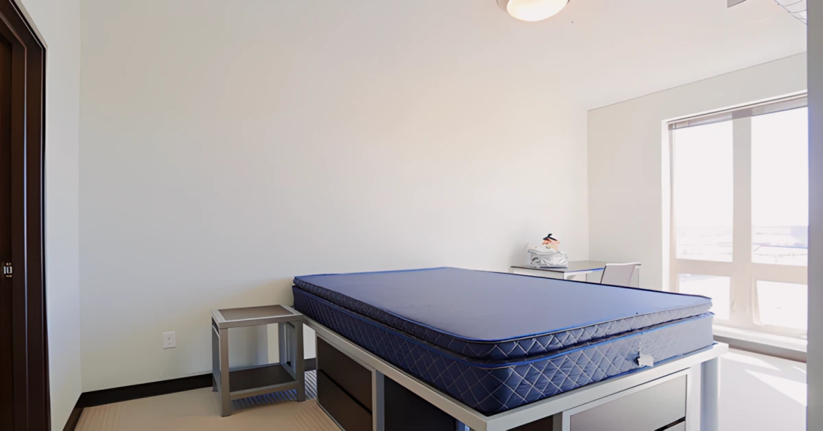 2 bed, 2 bath Plus