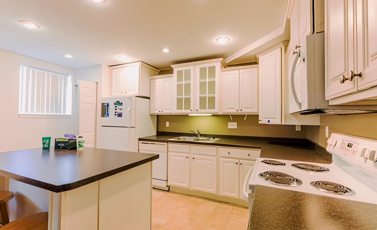 4 Bed 2 Bath for 4 People (Rate Per Person)