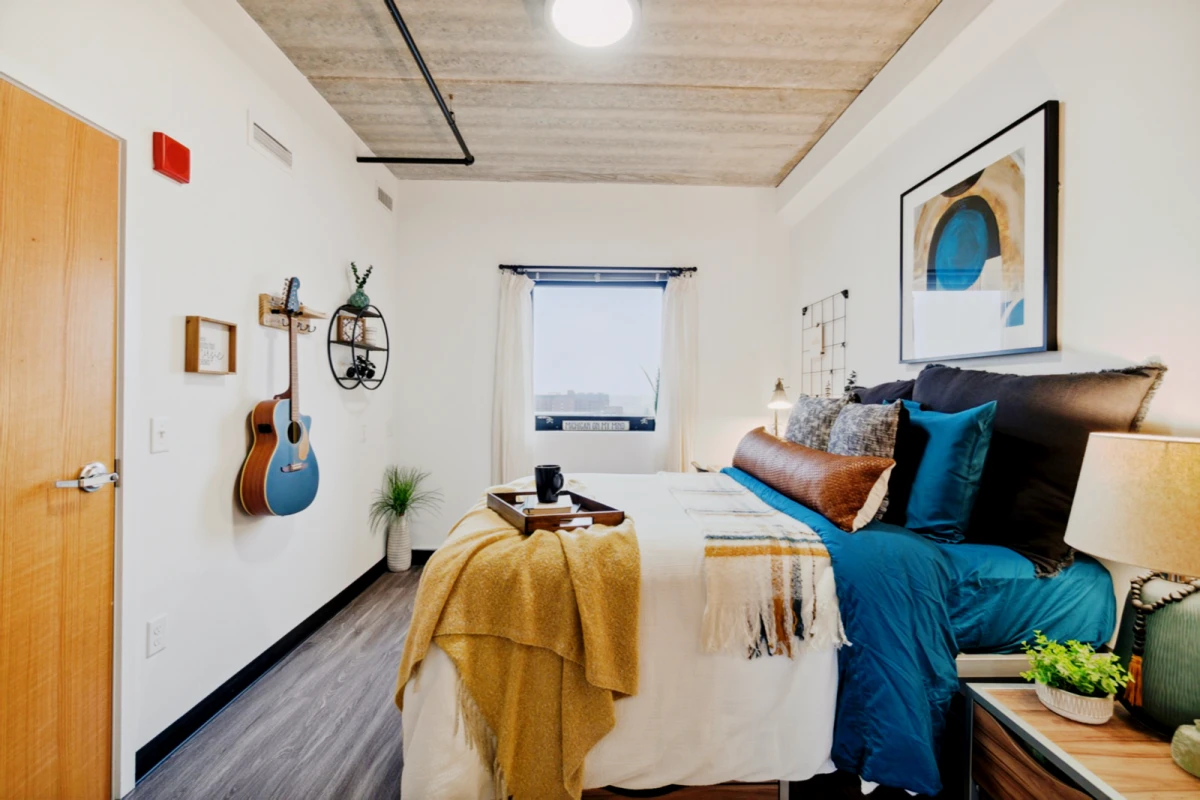 1 Rooms view 1