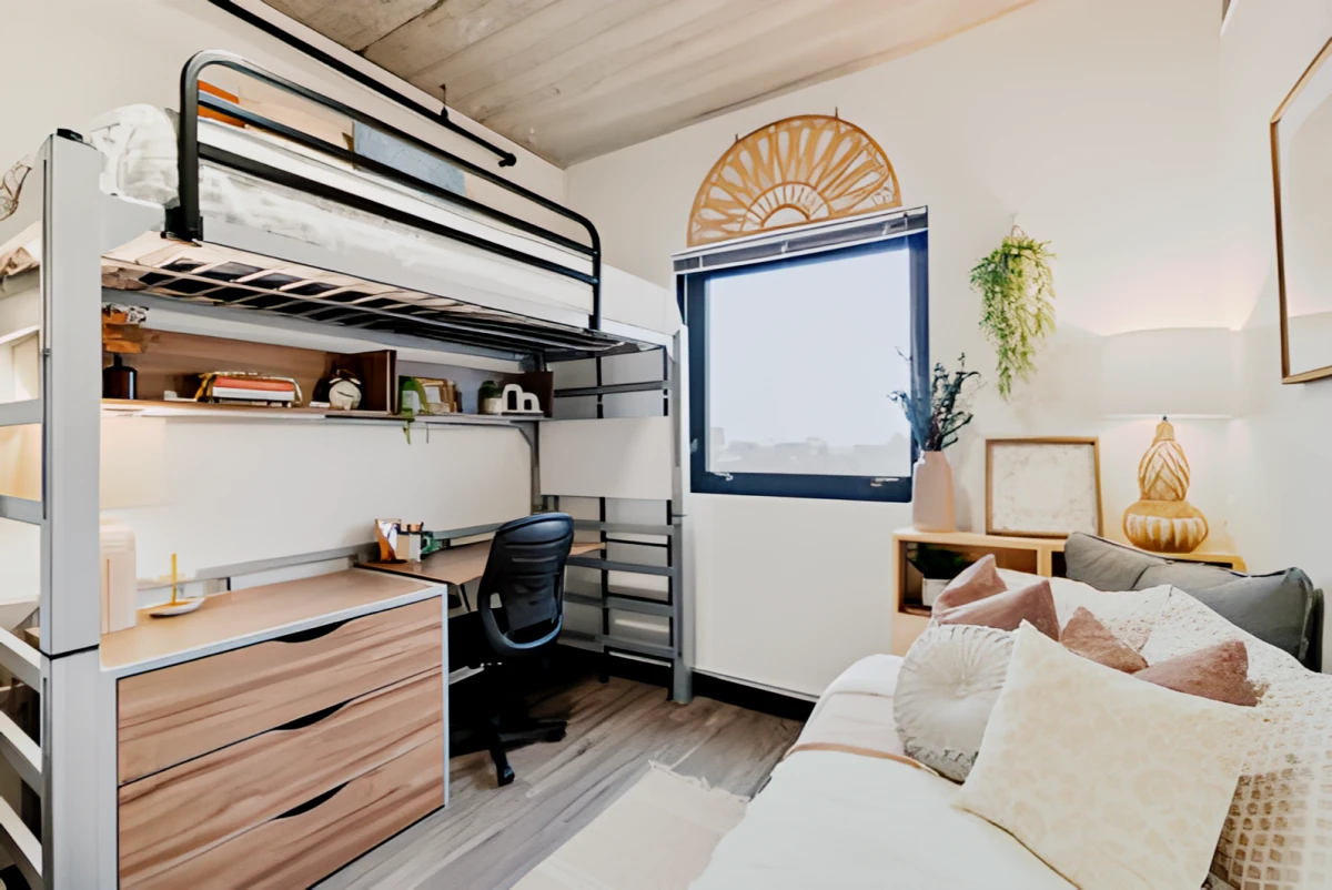 4 Bed 3 Bath D1
