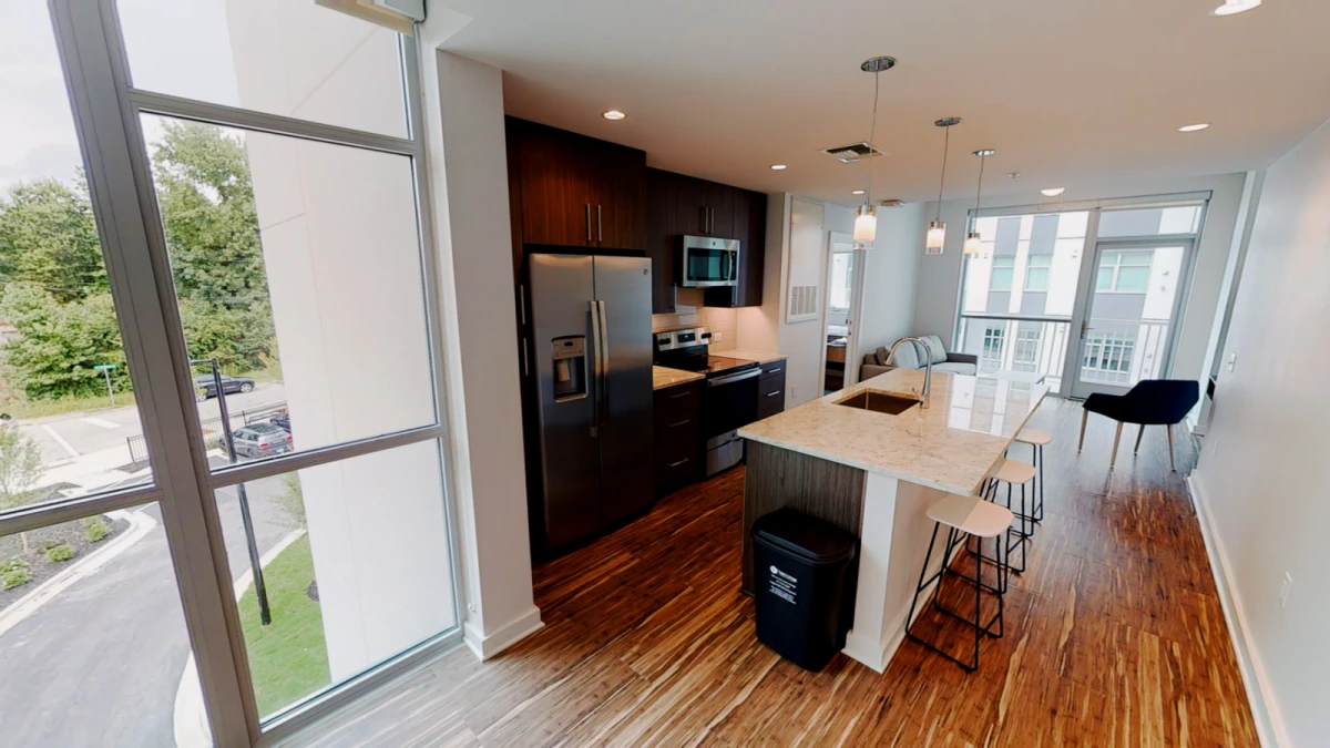 3 Rooms view 1