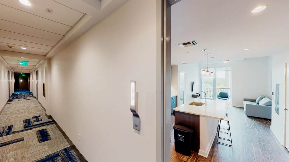 2 Rooms view 1
