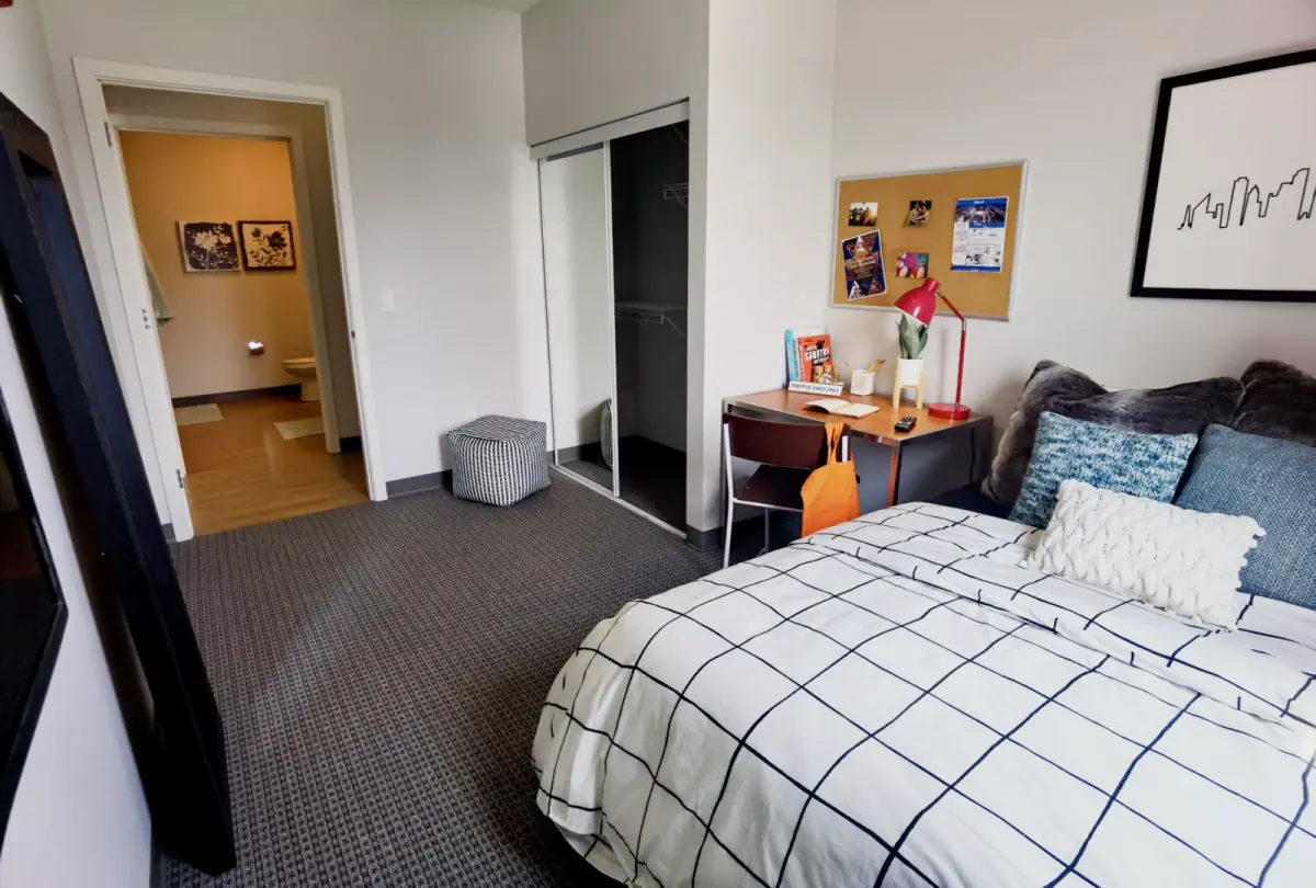 1x1 Rooms view 2
