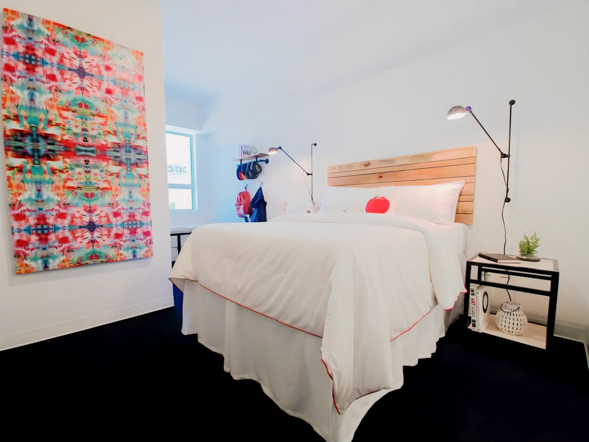 2 Rooms view 2
