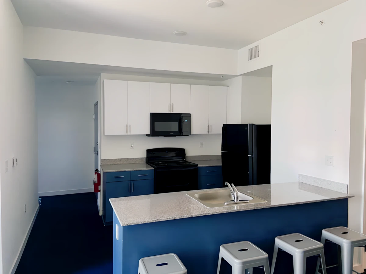 4 Rooms view 3