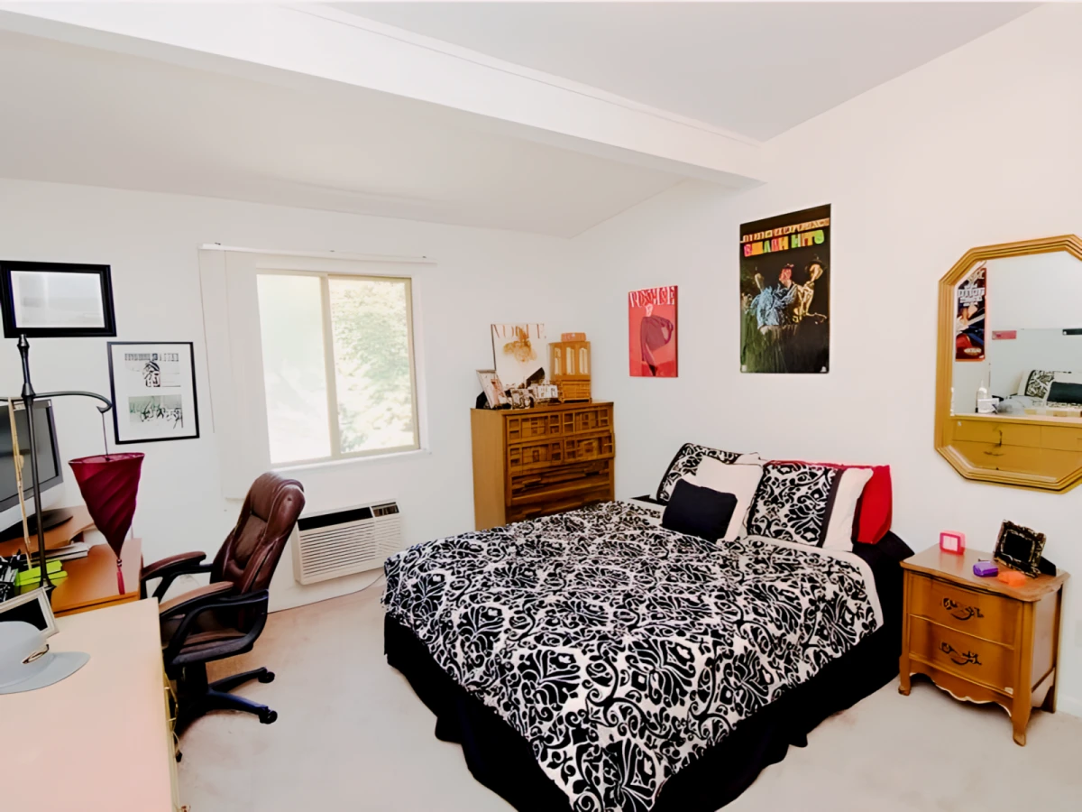 1 Bedroom 1 Bath