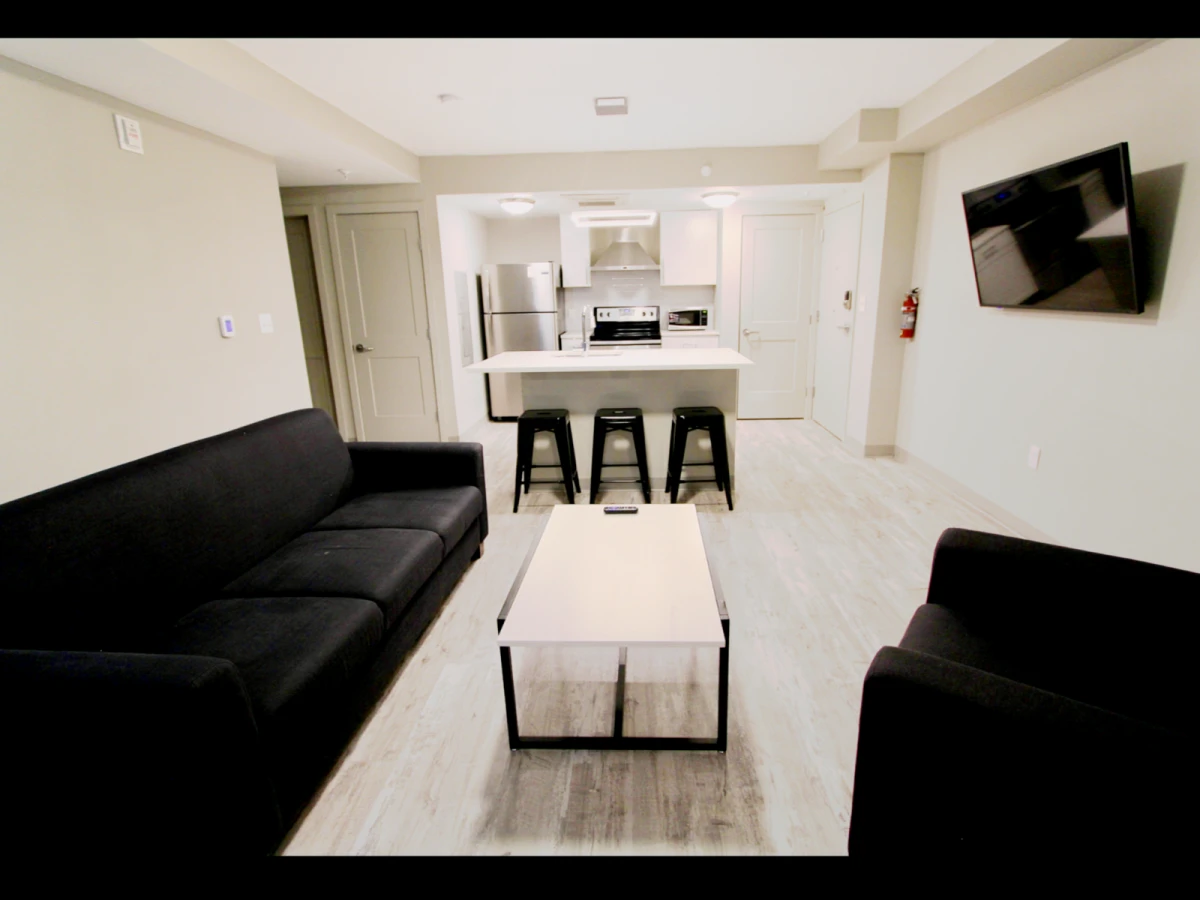 4 Rooms view 1