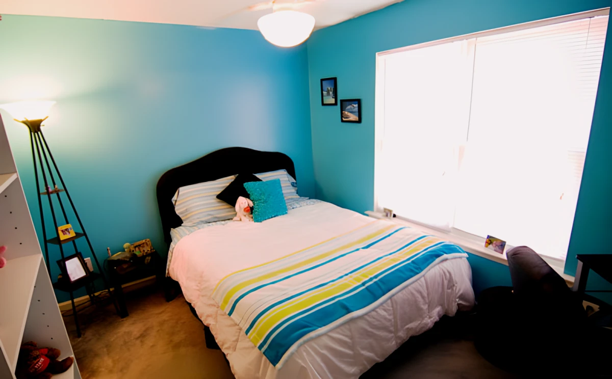 4 Rooms view 1