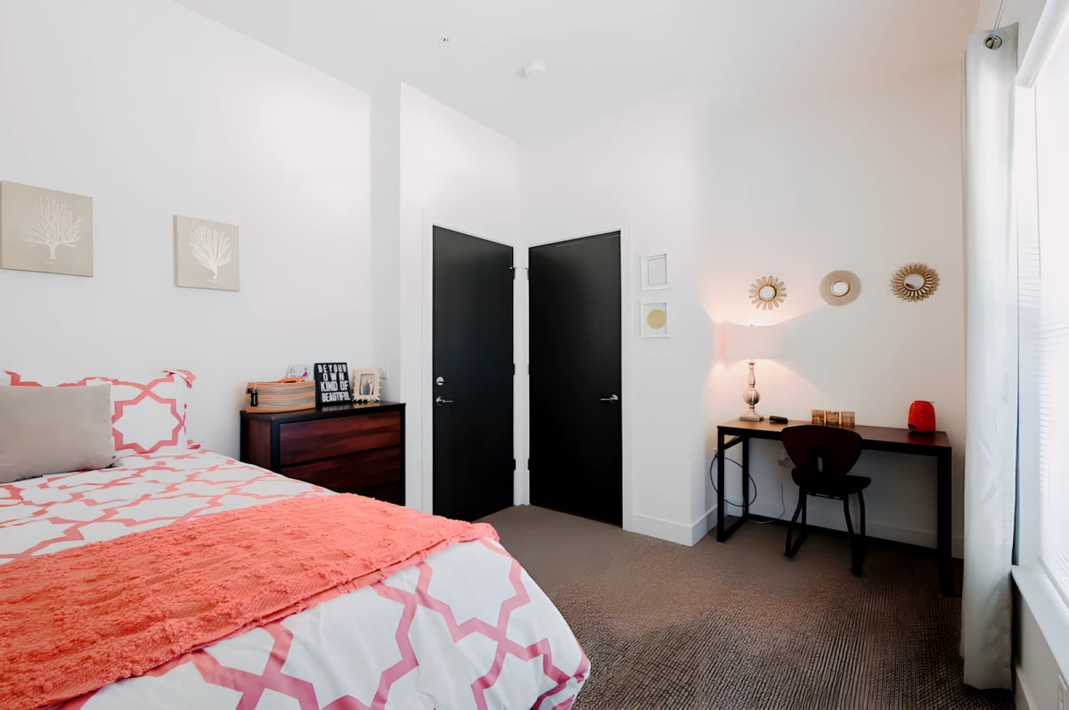 4X4 Rooms view 1