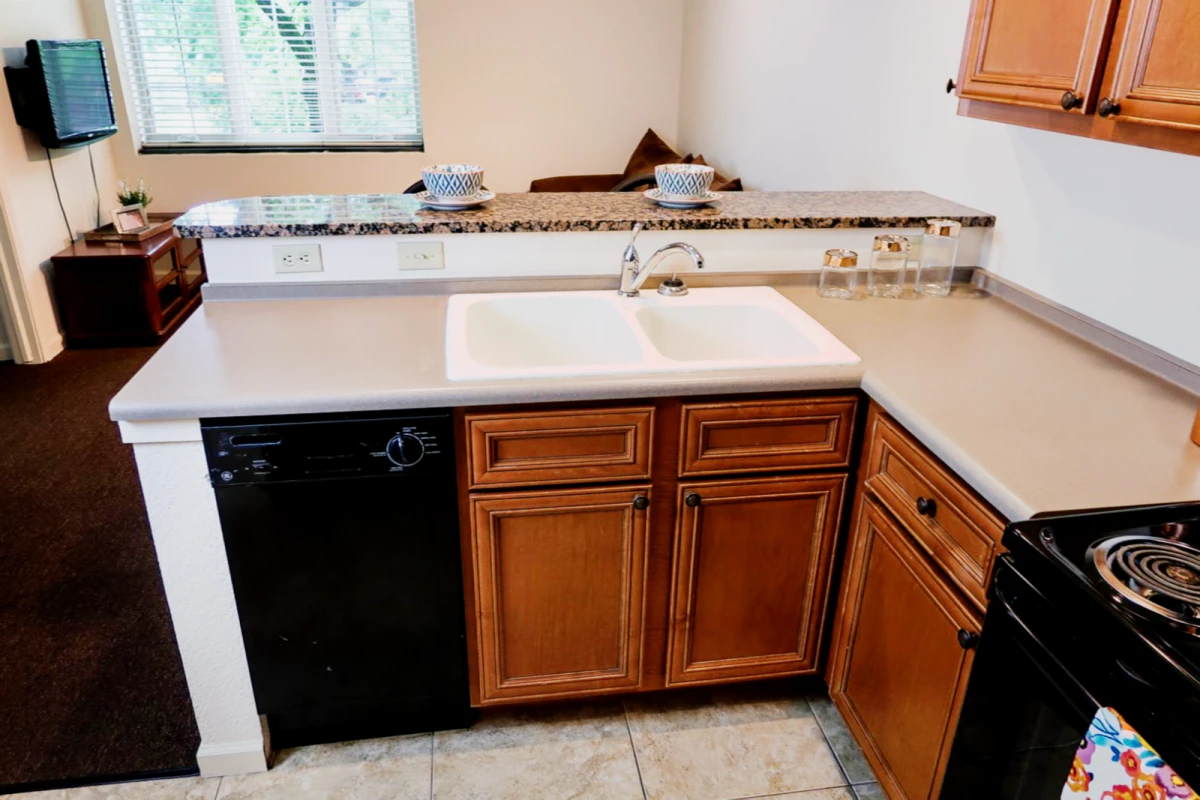 610 E Springfield, Champaign, IL 61820