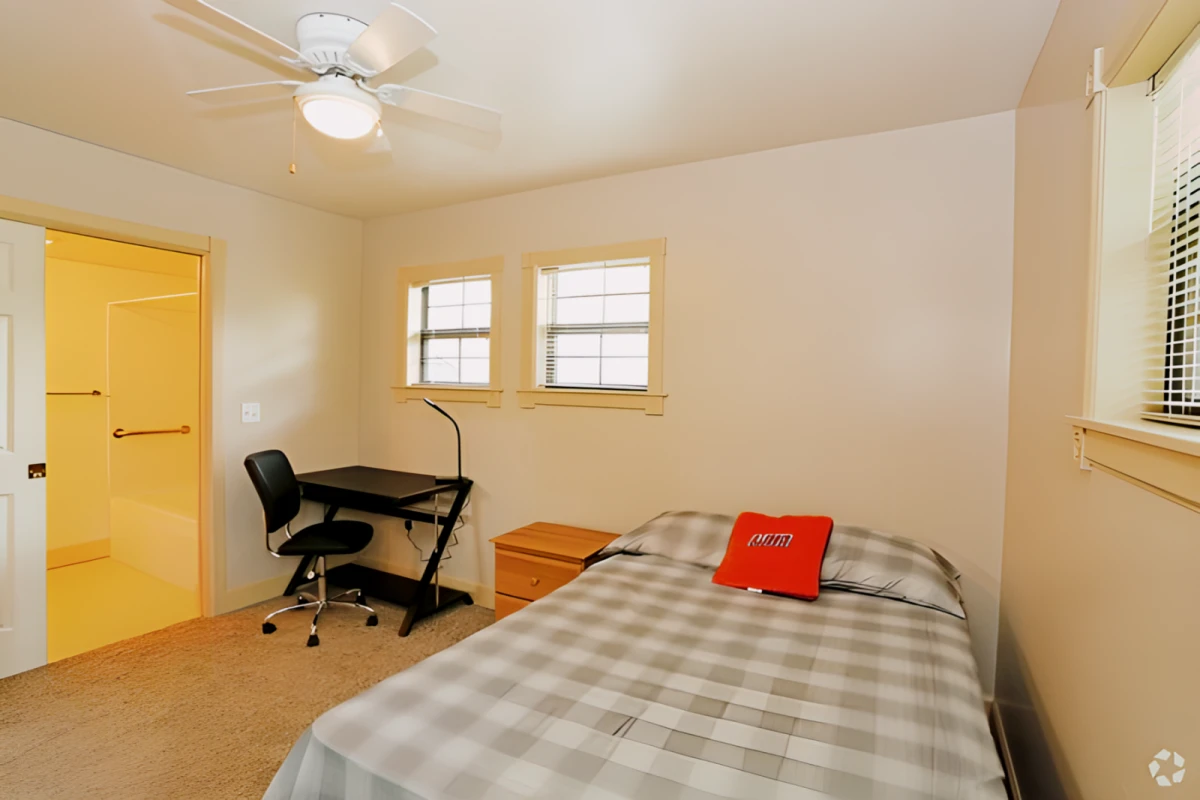 2 Bedroom 1