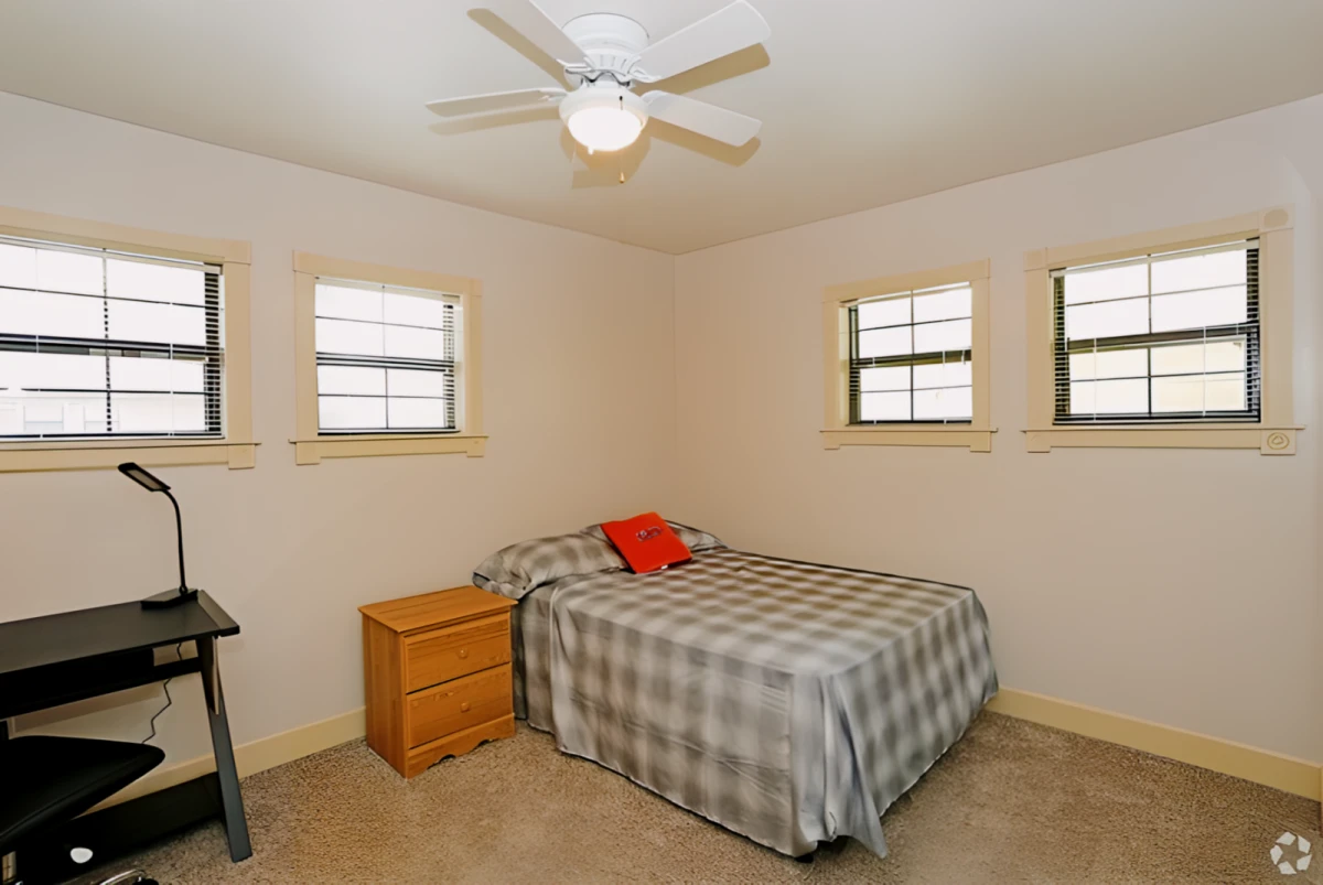 2 Bedroom 2