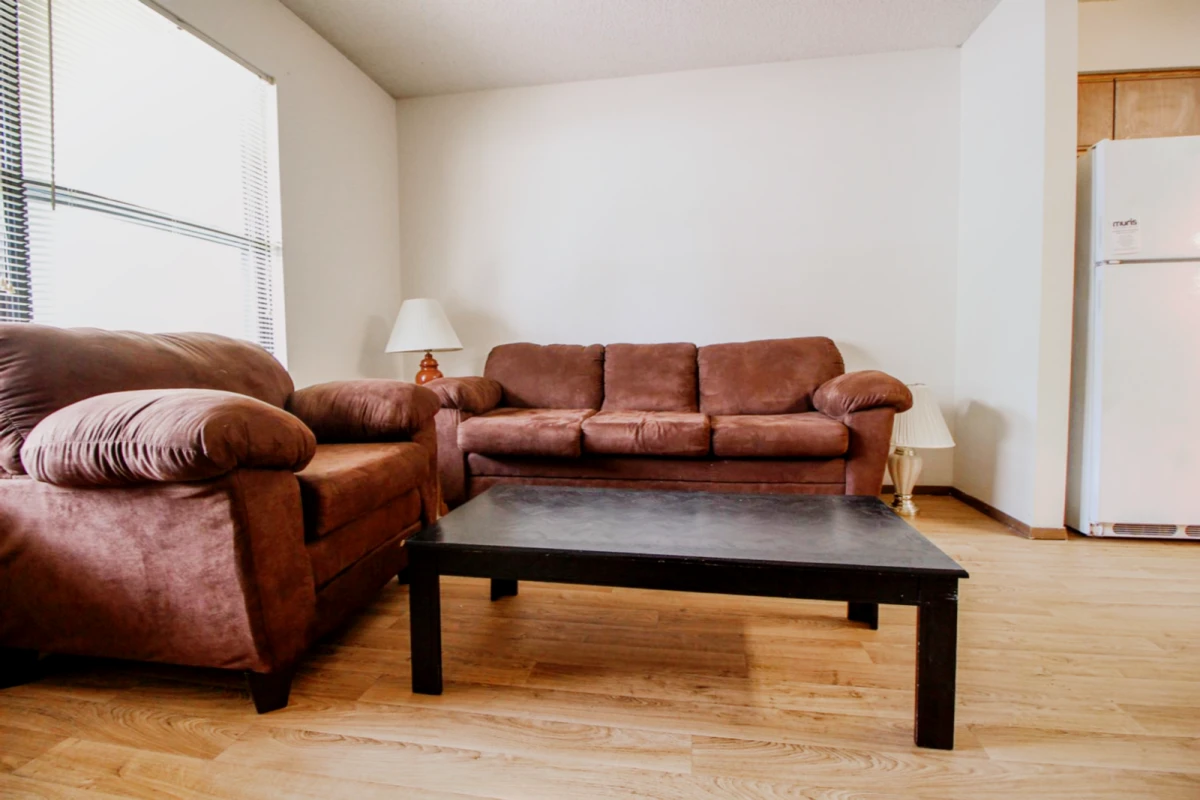 3Bedrooms, 1Bathrooms