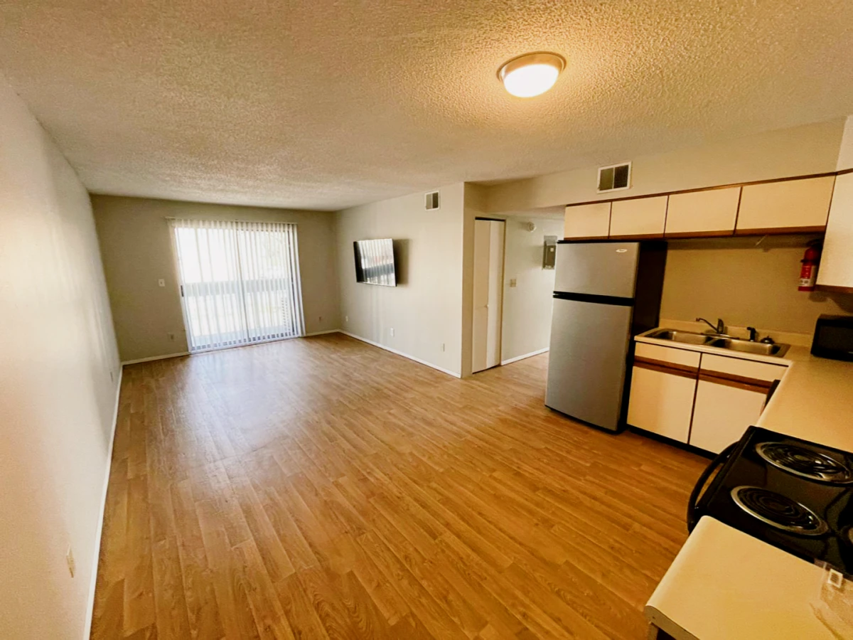 4 Bed 2 Bath 1