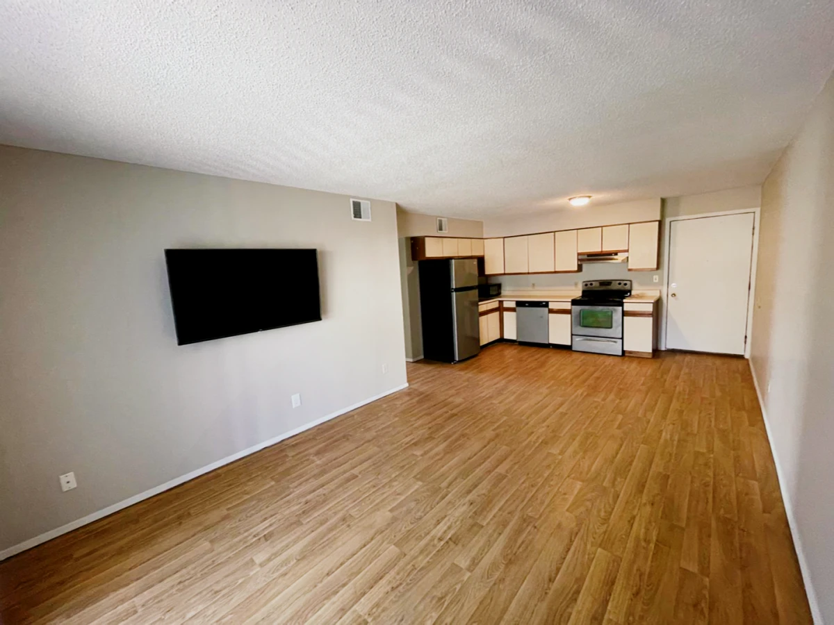 4 Bed 2 Bath 2