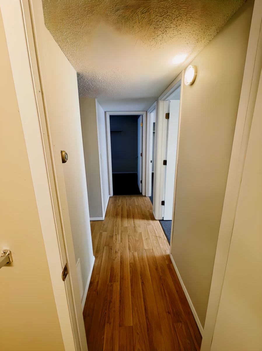 2Bedrooms, 1Bathrooms