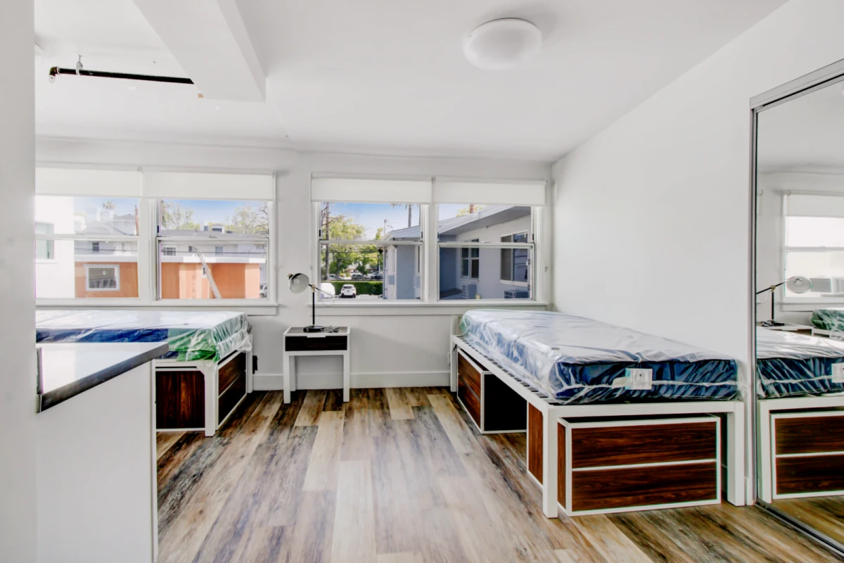 1BR/1BA Shared