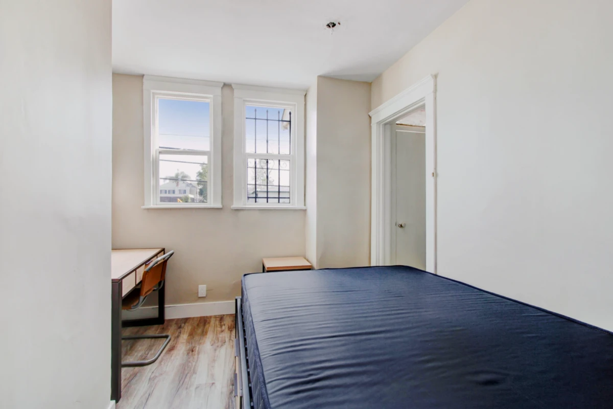 3 Bed 3 Bath Shared