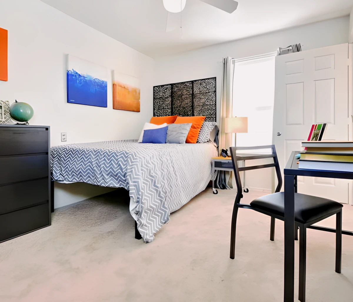2 Rooms view 1
