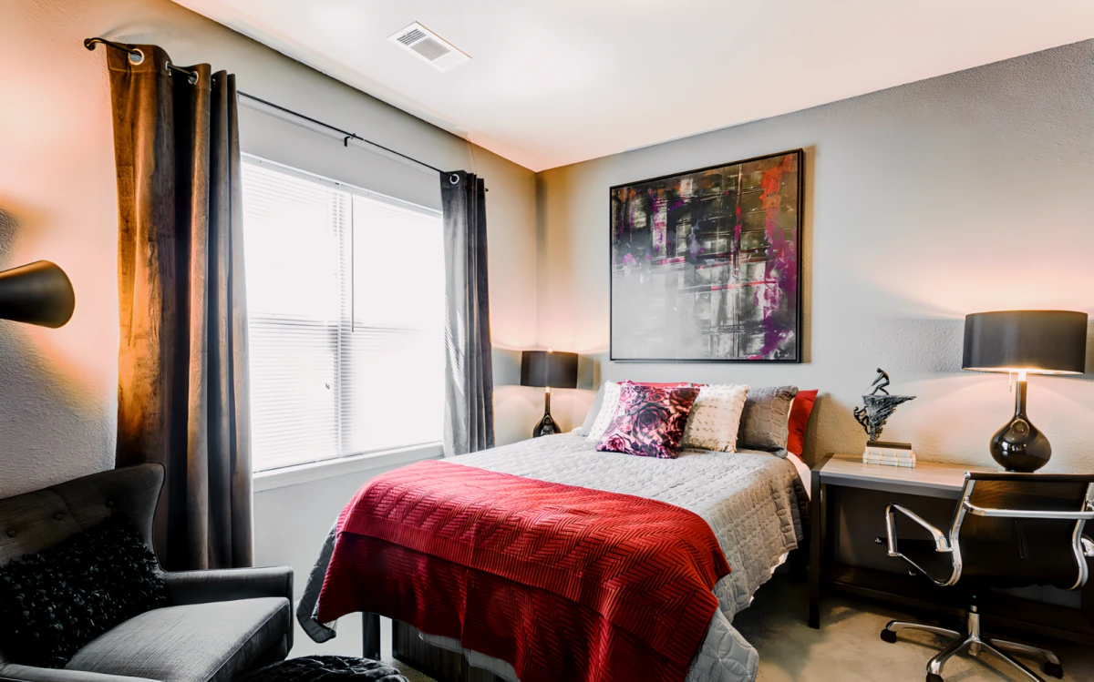 4 Rooms view 1