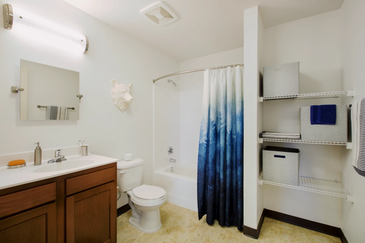 3x3 Rooms view 1