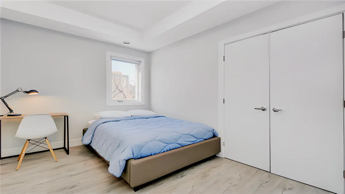 5 Rooms view 1