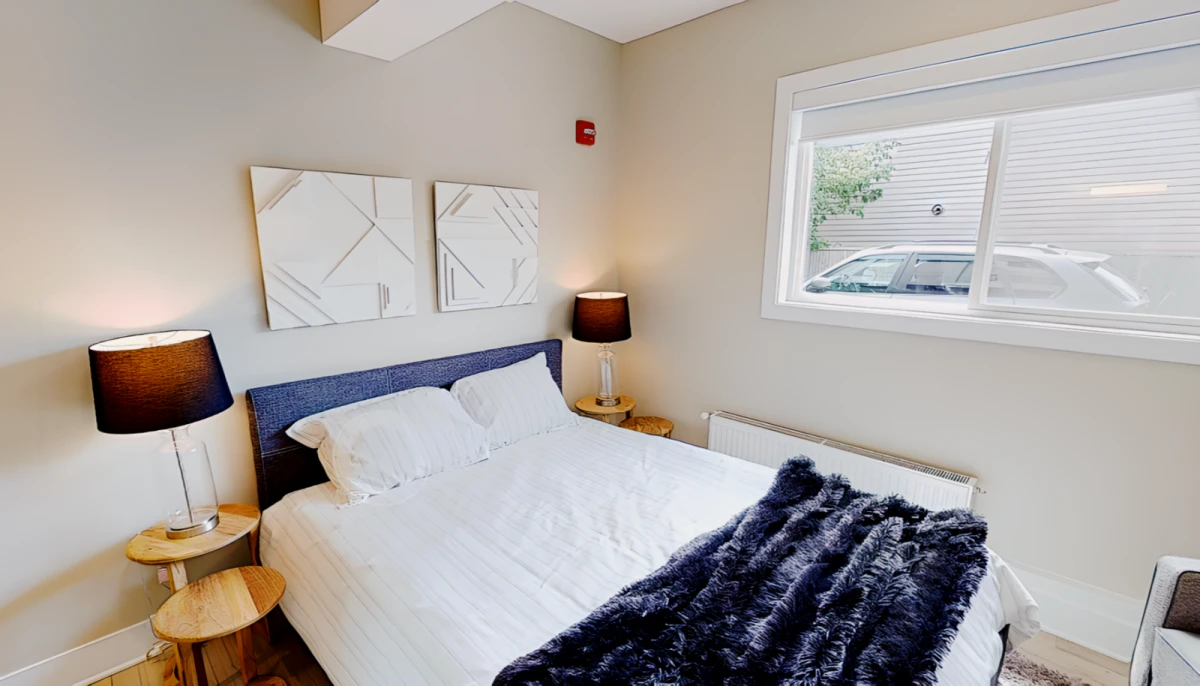 2 bedroom