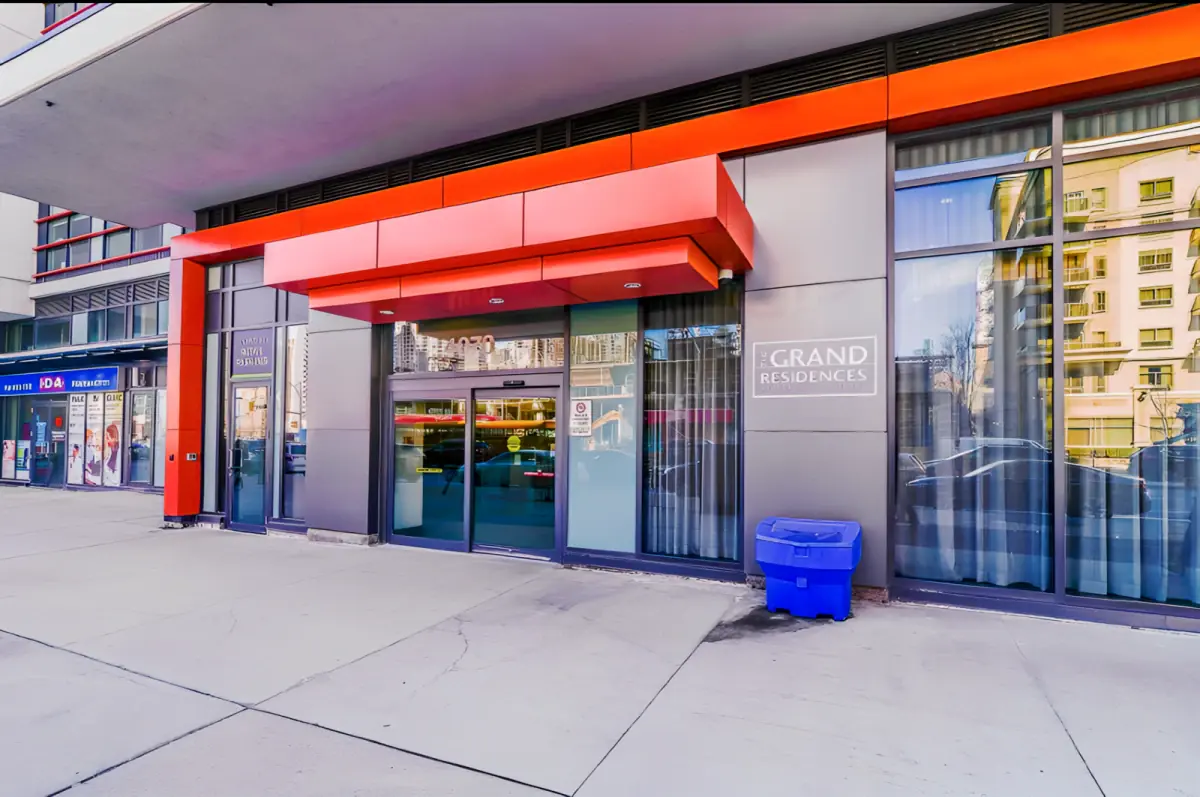 The Grand Residences at Parkside Village(4070 Confederation Pkwy)