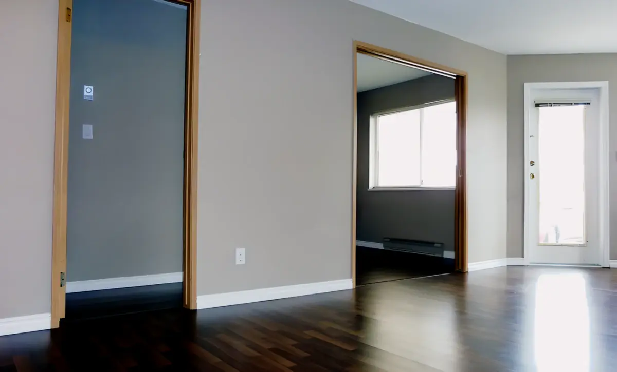 2 Rooms view 1