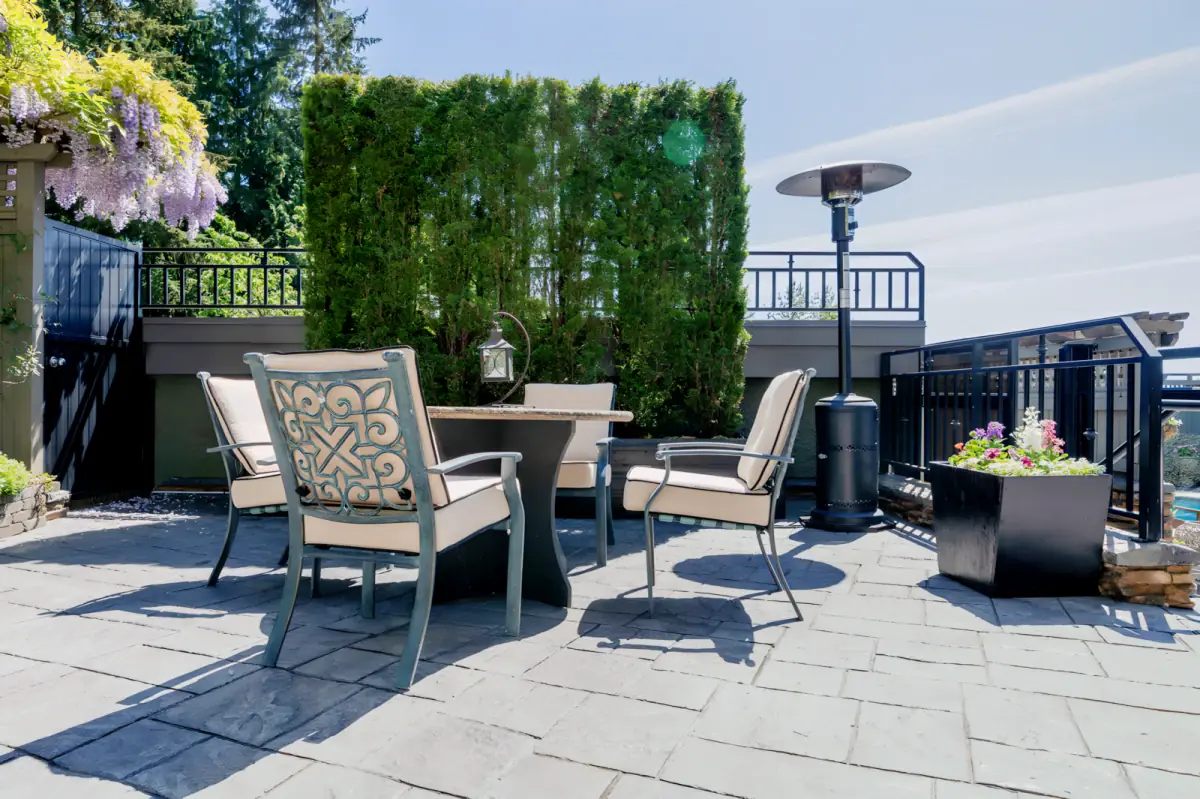 Outdoor Features