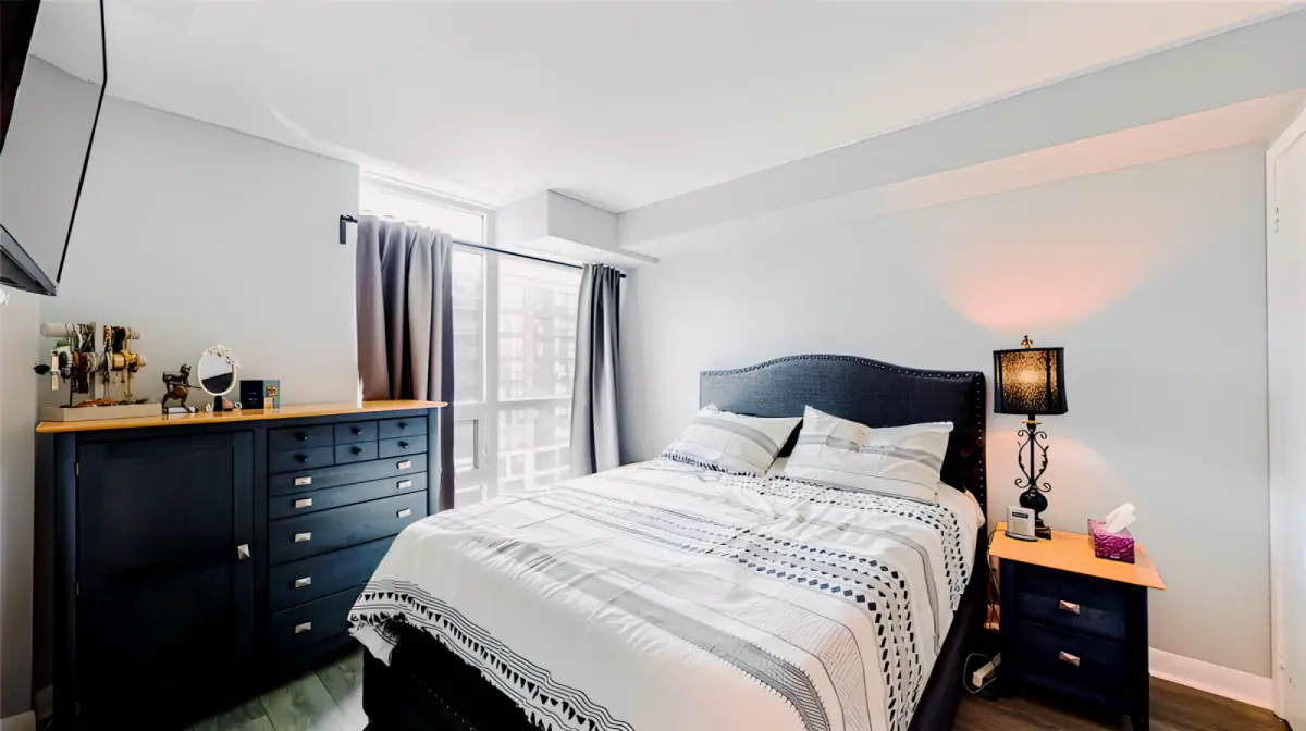 2 Rooms view 1