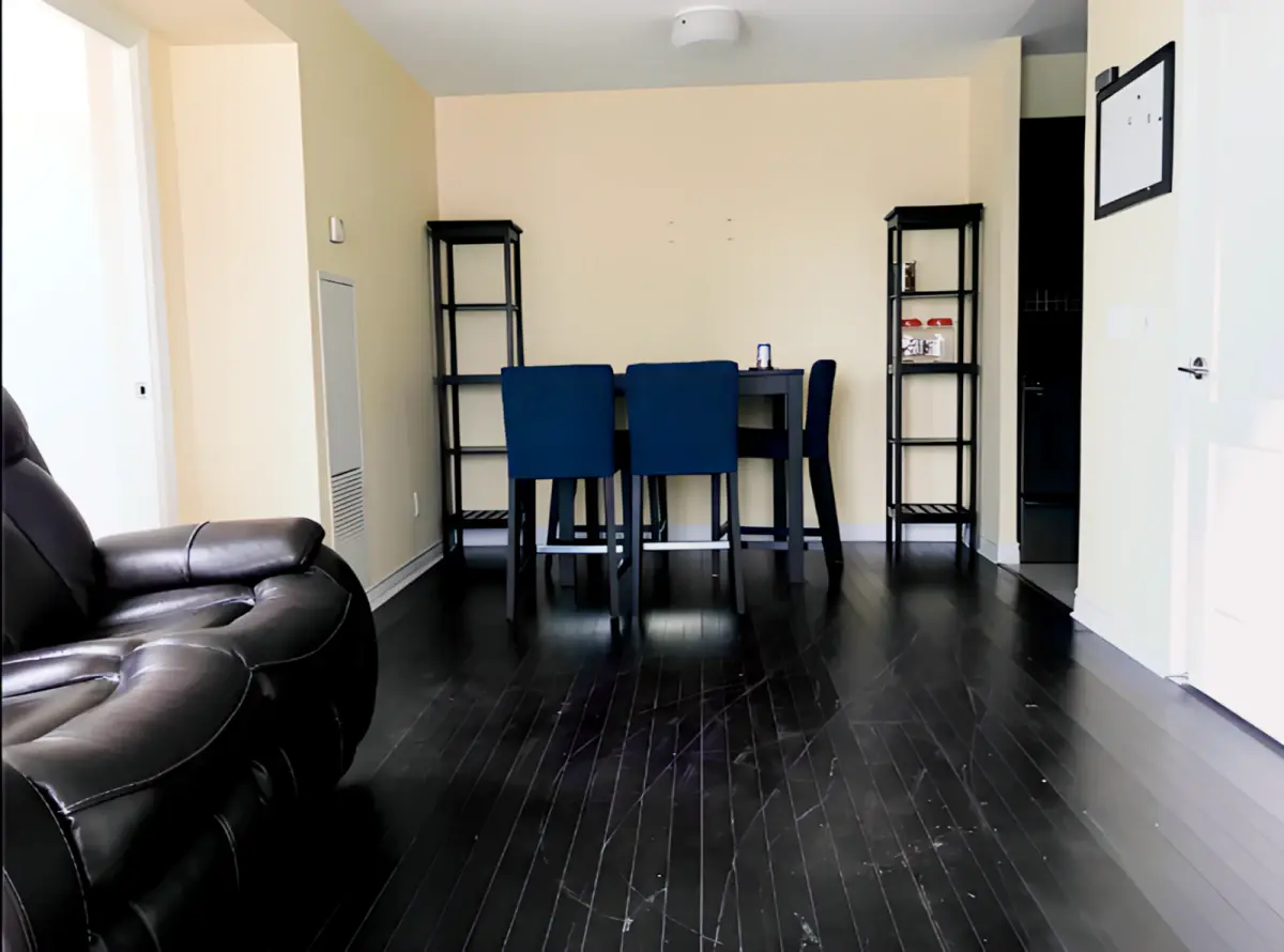 2 Rooms view 1