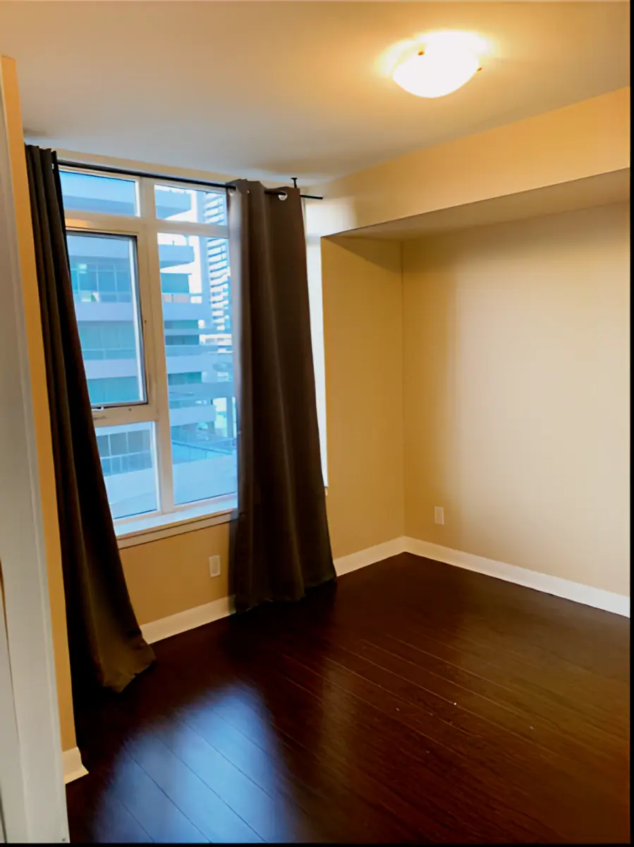 1 Rooms view 2