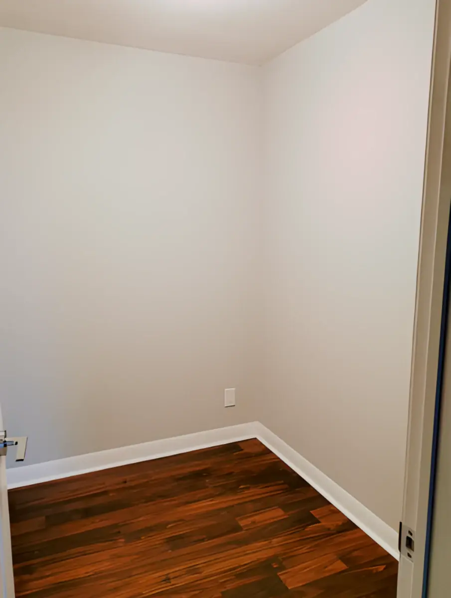 2 Rooms view 1