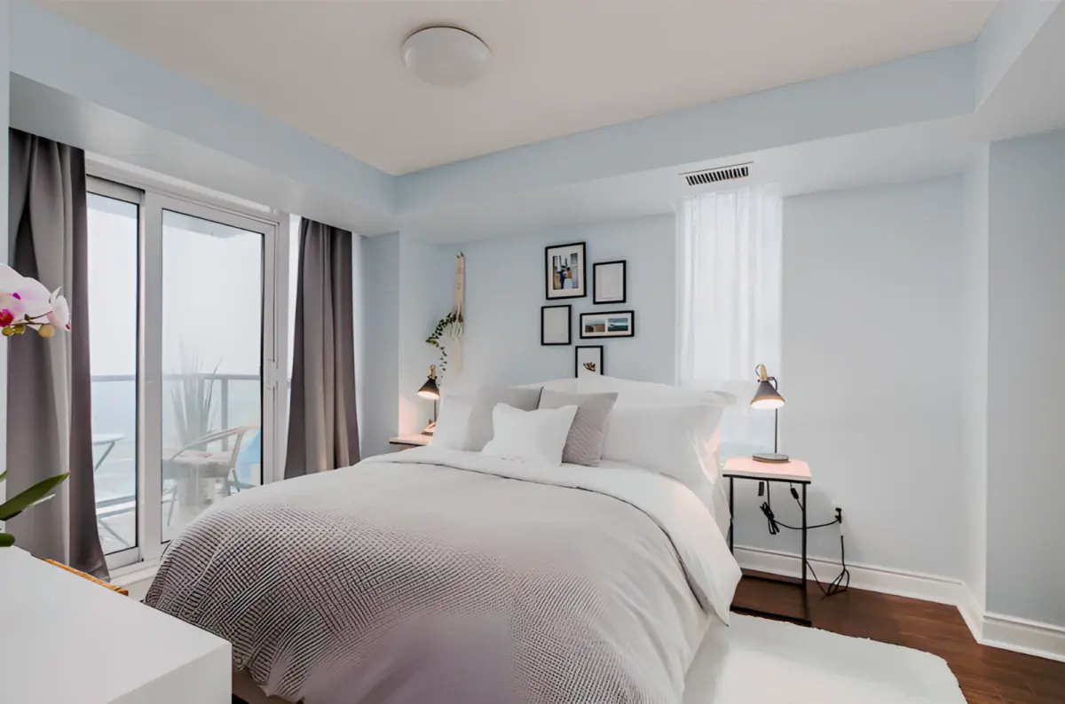 2 Rooms view 1