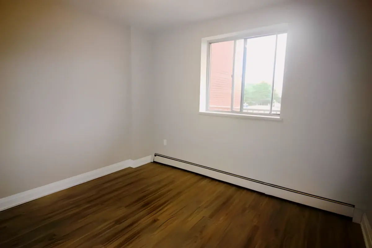 1 Rooms view 1