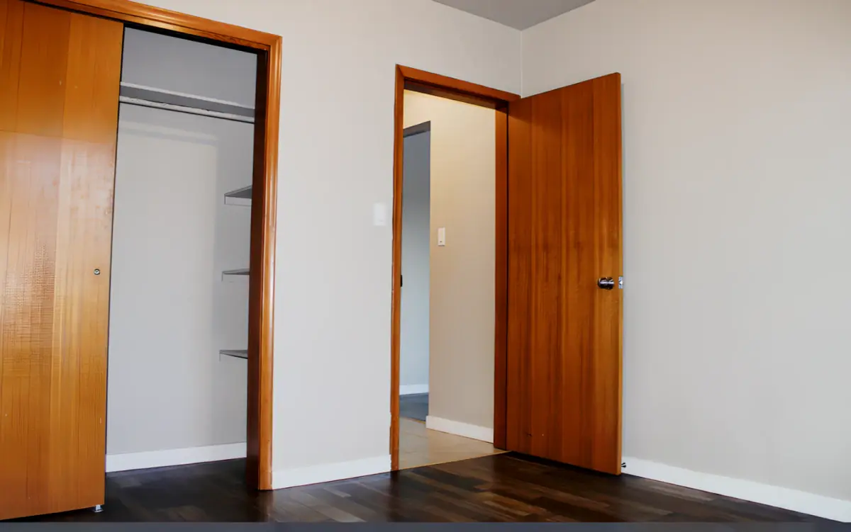 1 Rooms view 1