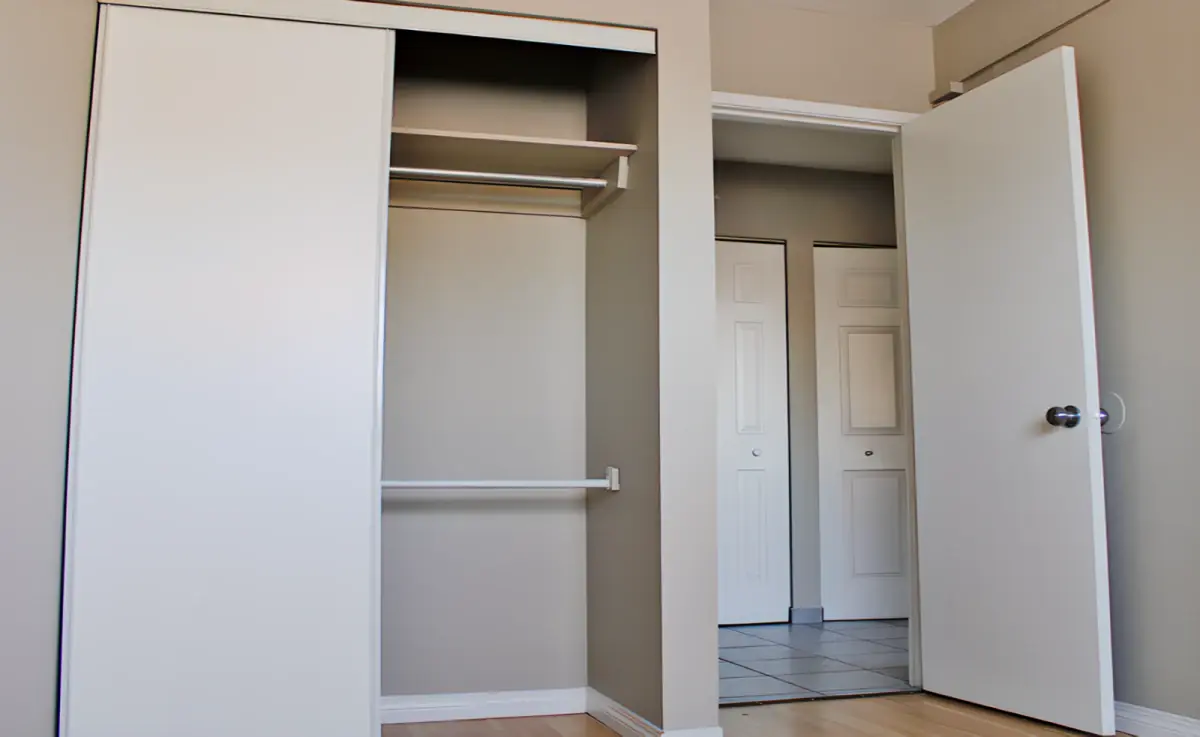 1 Rooms view 1