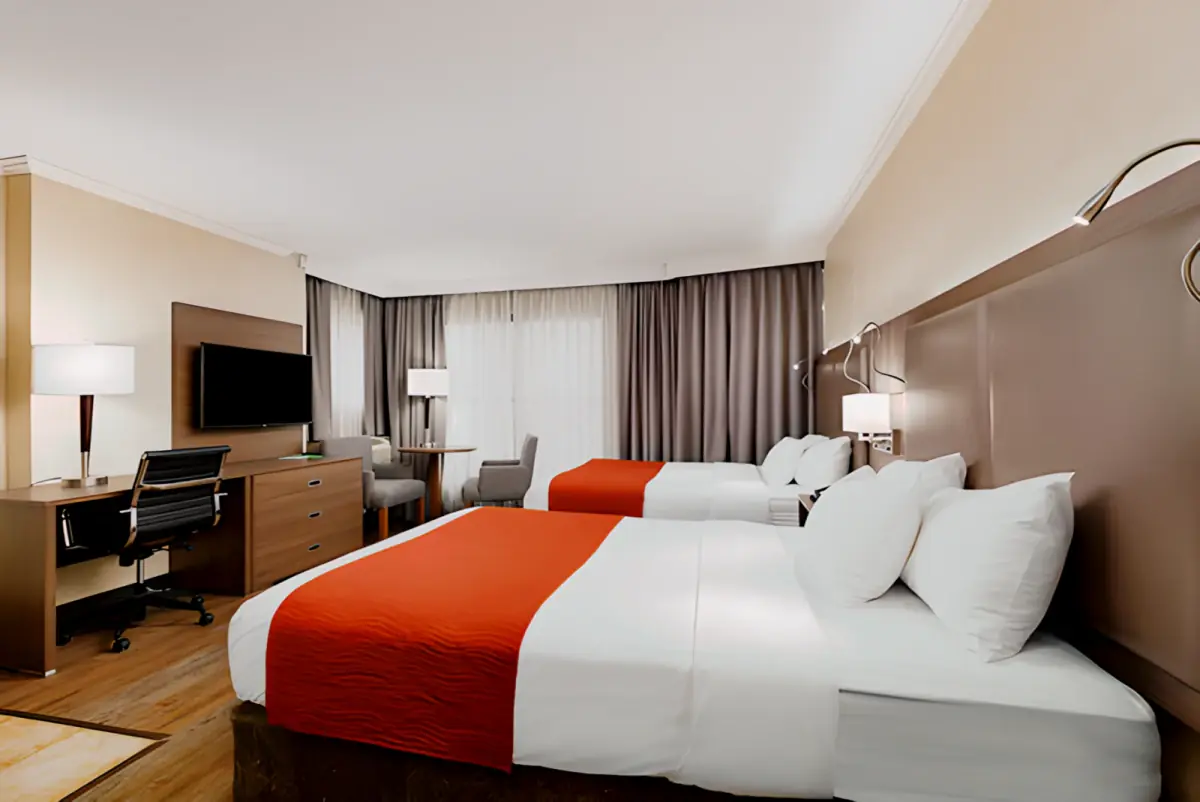 regular suites-2 Double beds or 1 queen bed