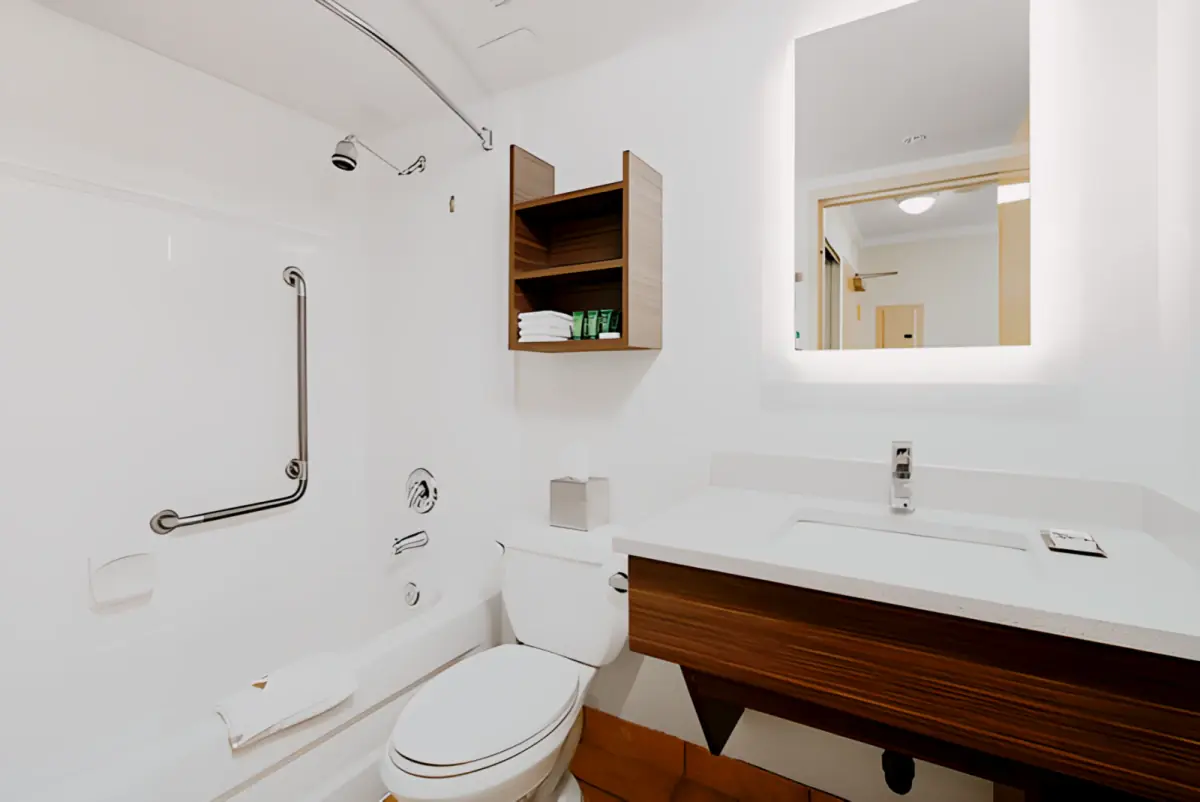 regular suites-2 Double beds or 1 queen bed