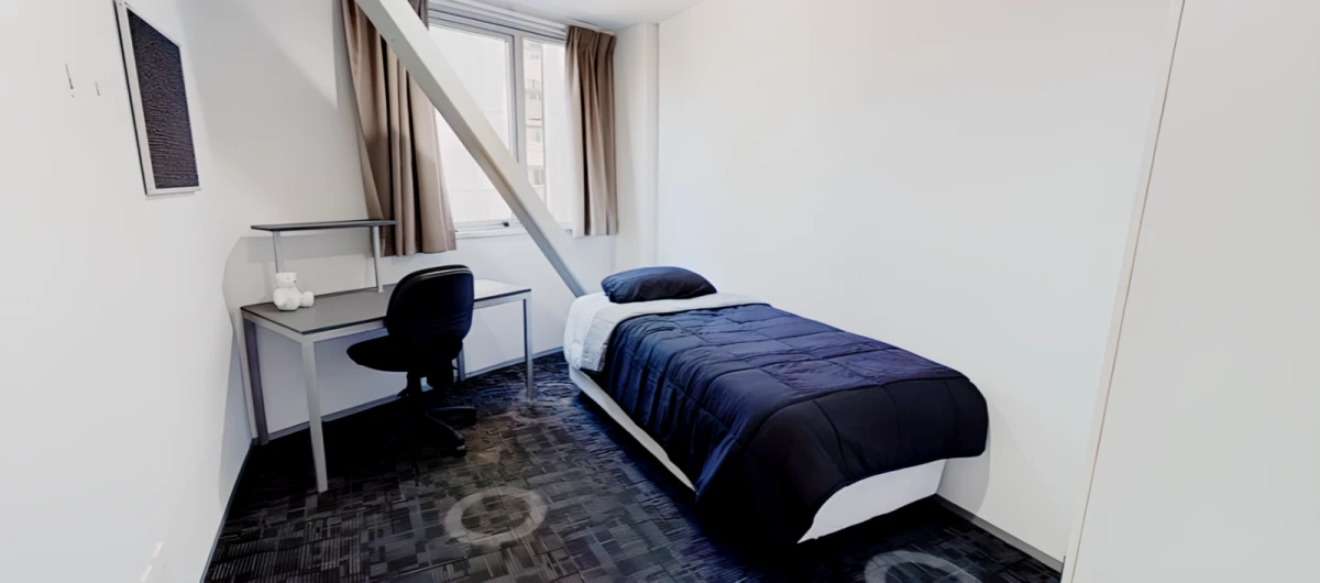 4 Rooms view 1