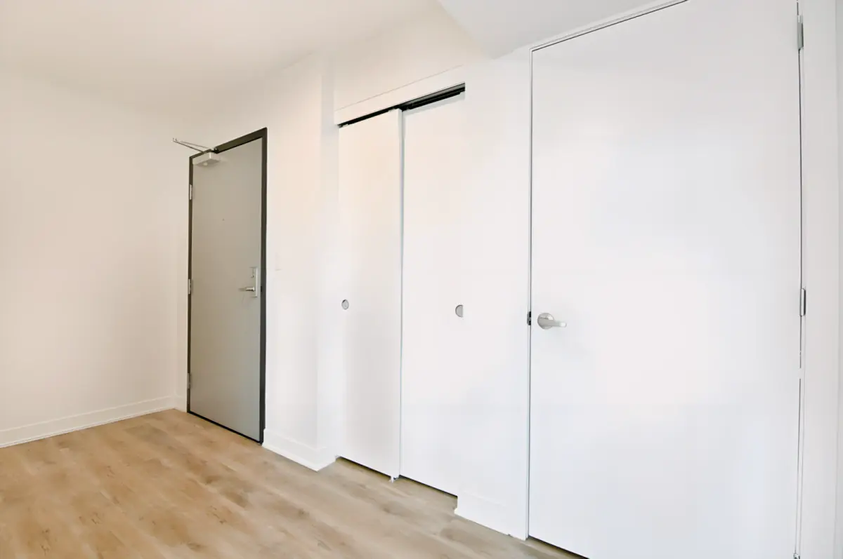 2 Rooms view 4