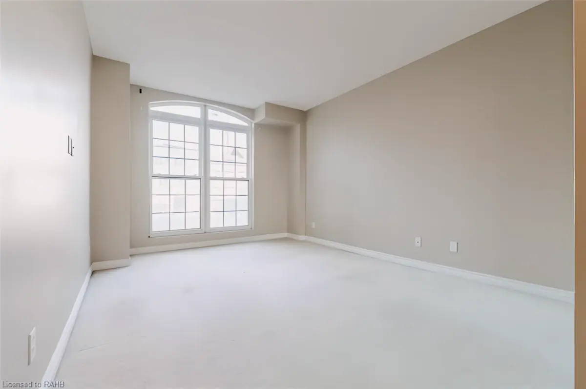 1 Rooms view 1
