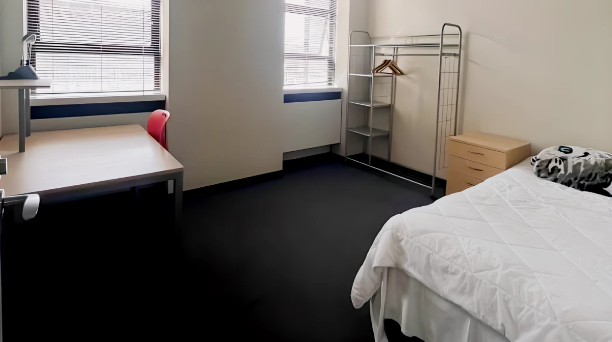 Single room (in 2 or 3 Bedroom Apartment)