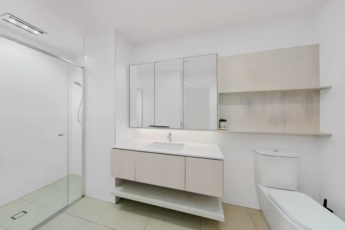 3Bedrooms, 2Bathrooms