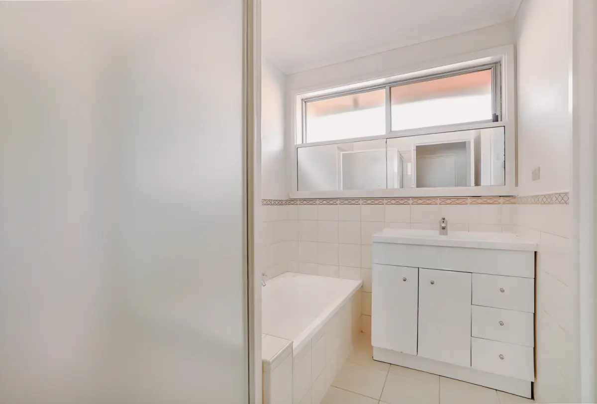 3 Bed, 1 Bath