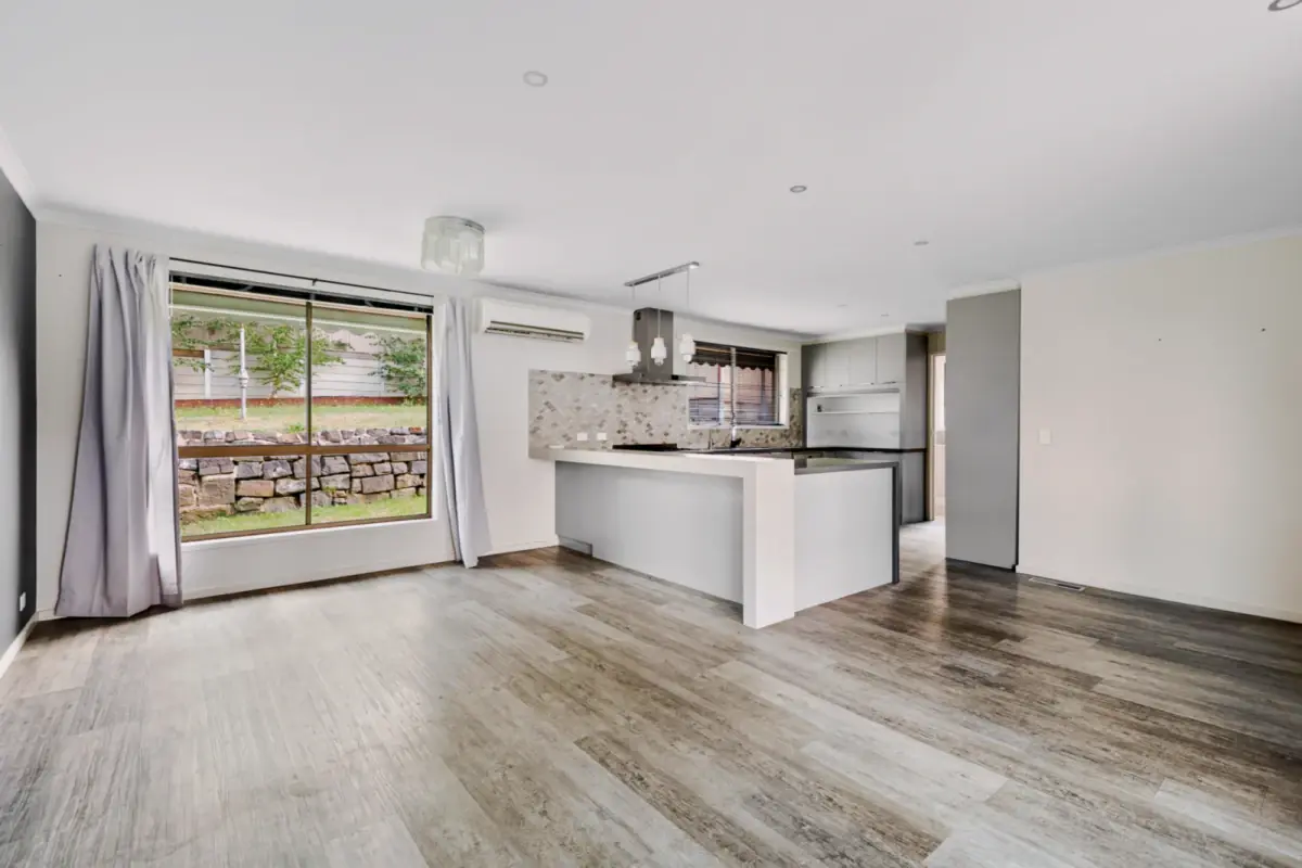 4 Bed, 2 Bath
