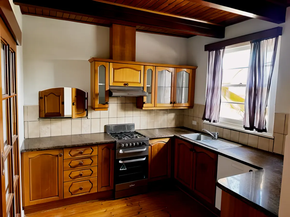3 Bed, 1 Bath