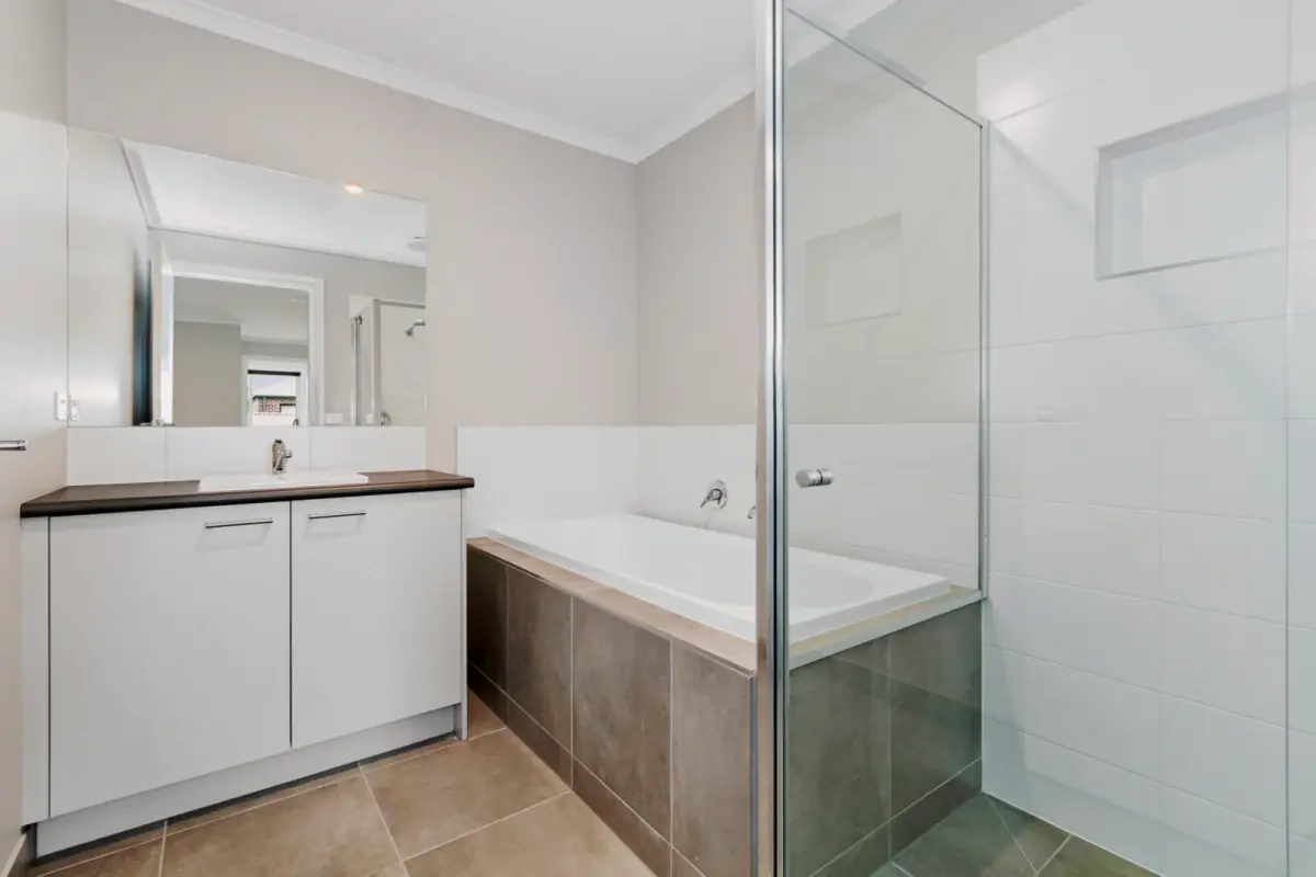 4 Bed, 2 Bath